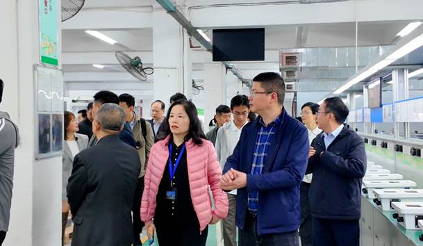 交流互鑒 共促發展｜國家市場監督管理總局計量司組織各地市計量處室到訪鴻嘉利參觀學習(圖4)